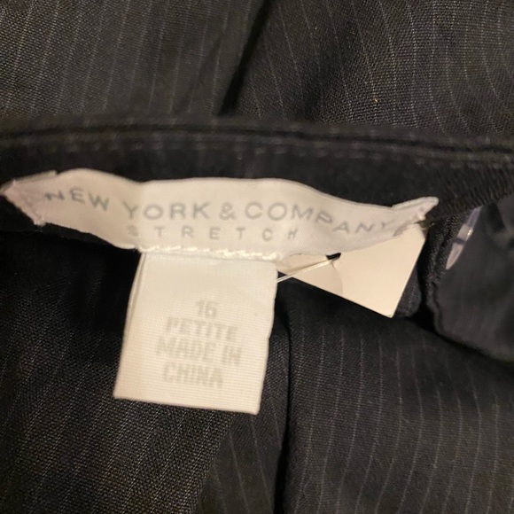 NEW New York and Company pin-striped size 16 Petite Stretch dress pants - Picture 3 of 11
